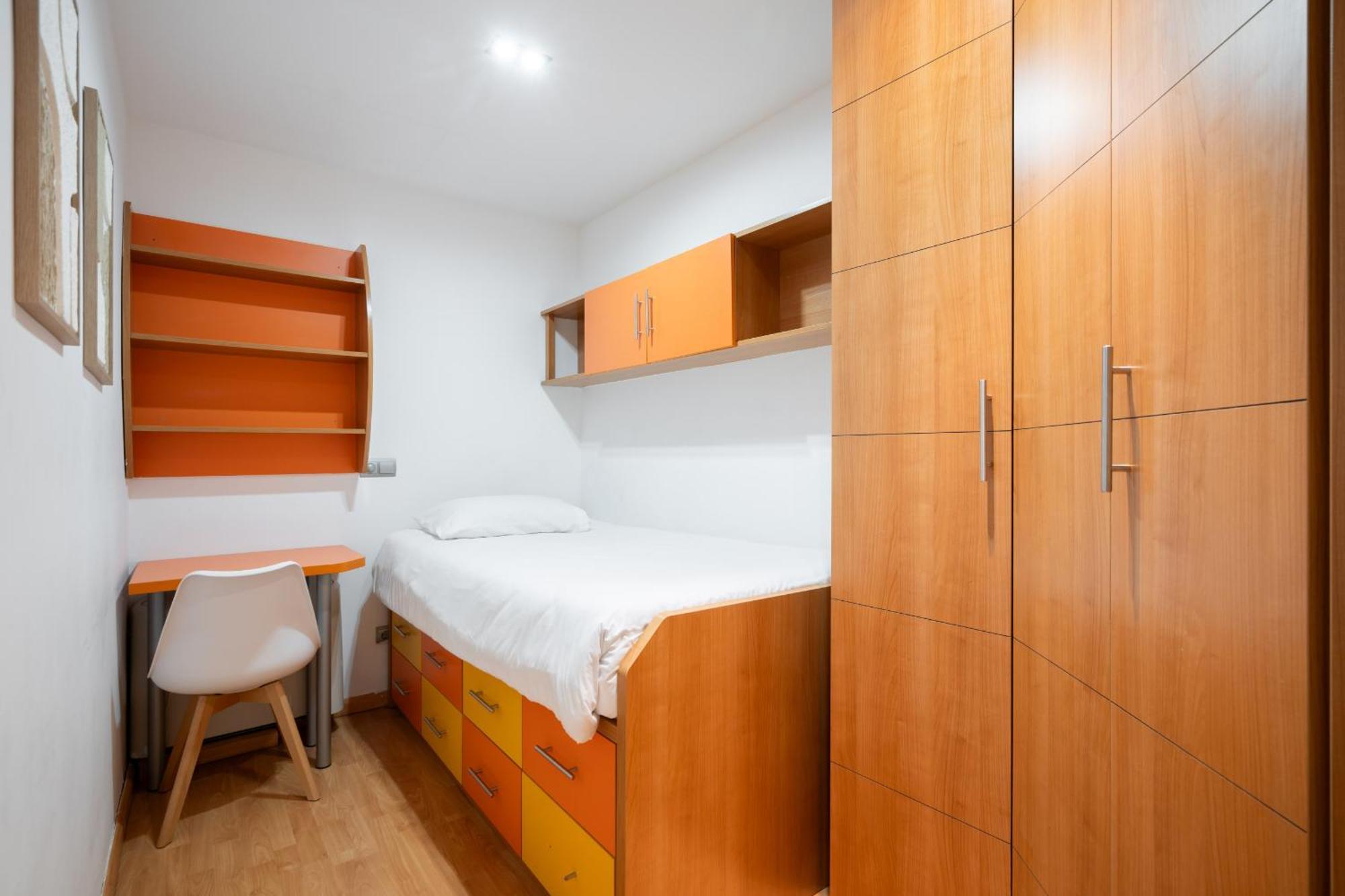 Apartamento En Plaza De Espana Alquiler Temporal Madrid Exteriér fotografie