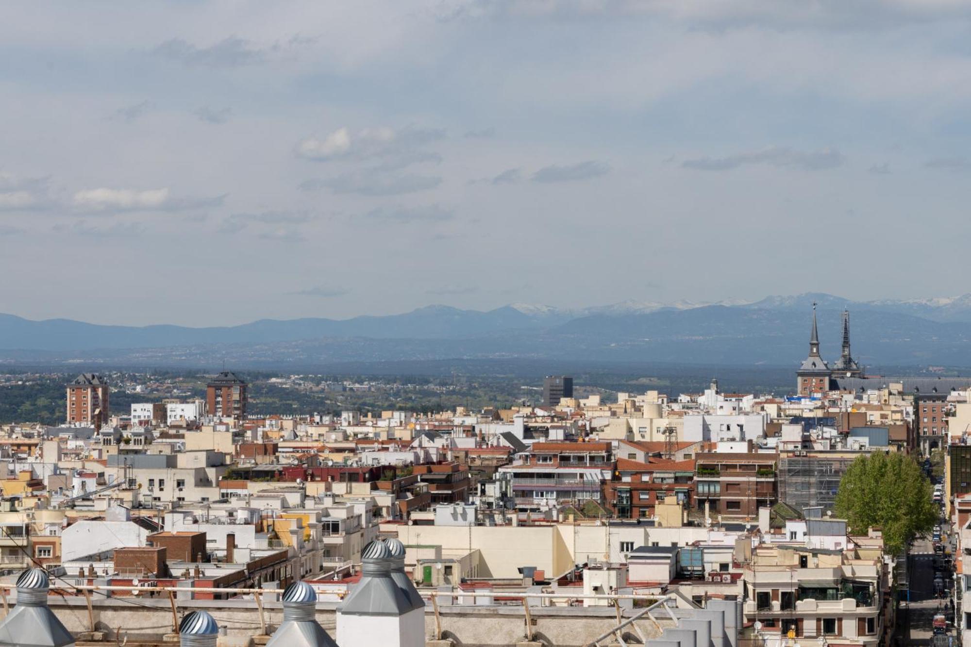 Apartamento En Plaza De Espana Alquiler Temporal Madrid Exteriér fotografie