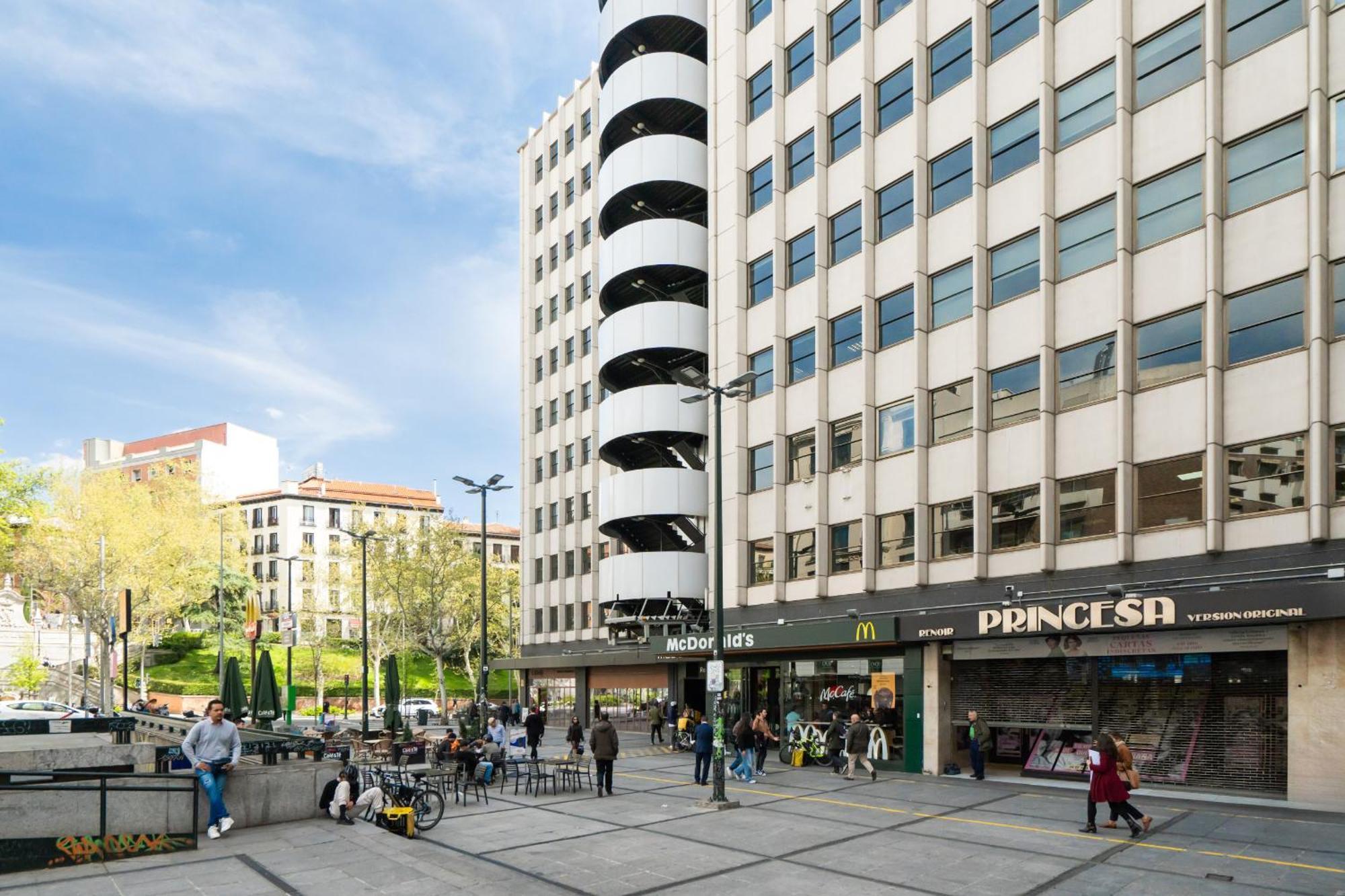 Apartamento En Plaza De Espana Alquiler Temporal Madrid Exteriér fotografie